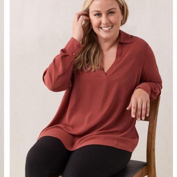 In Every Story V-neck Flowy Long Sleeve Blouse 2X - Picture 4 of 16